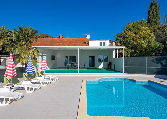 Amazing In With House Sea View